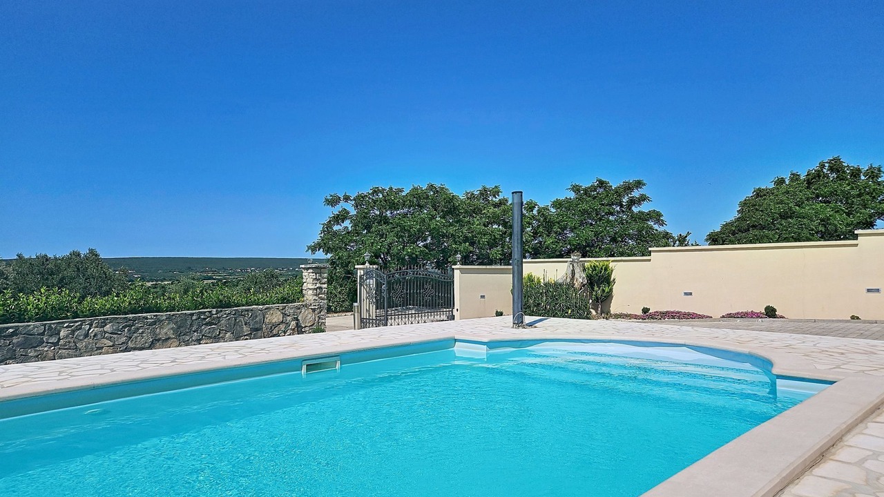 Photo of Outdoor in Tinj