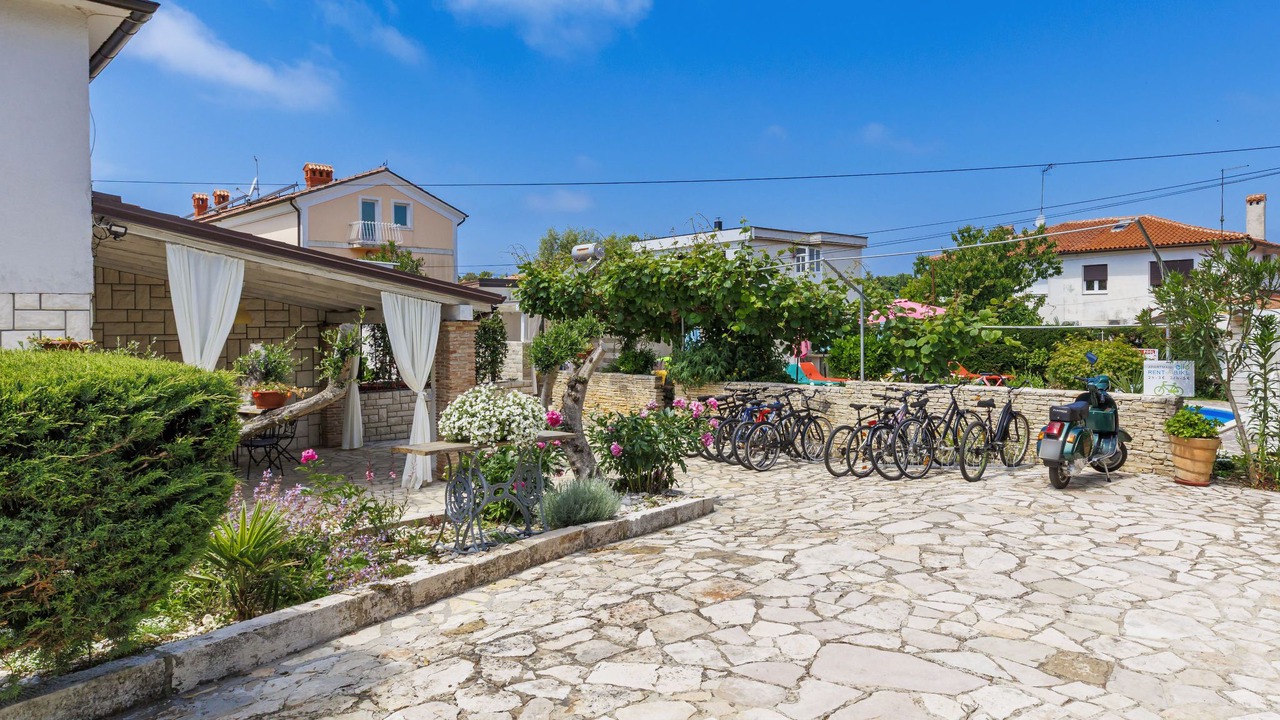 Photo of Others in Umag