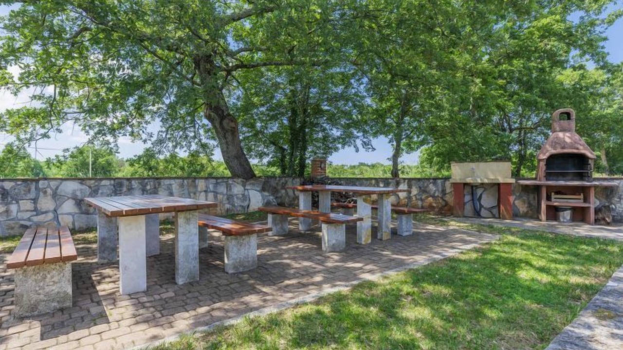 Photo of Outdoor in Jehnici