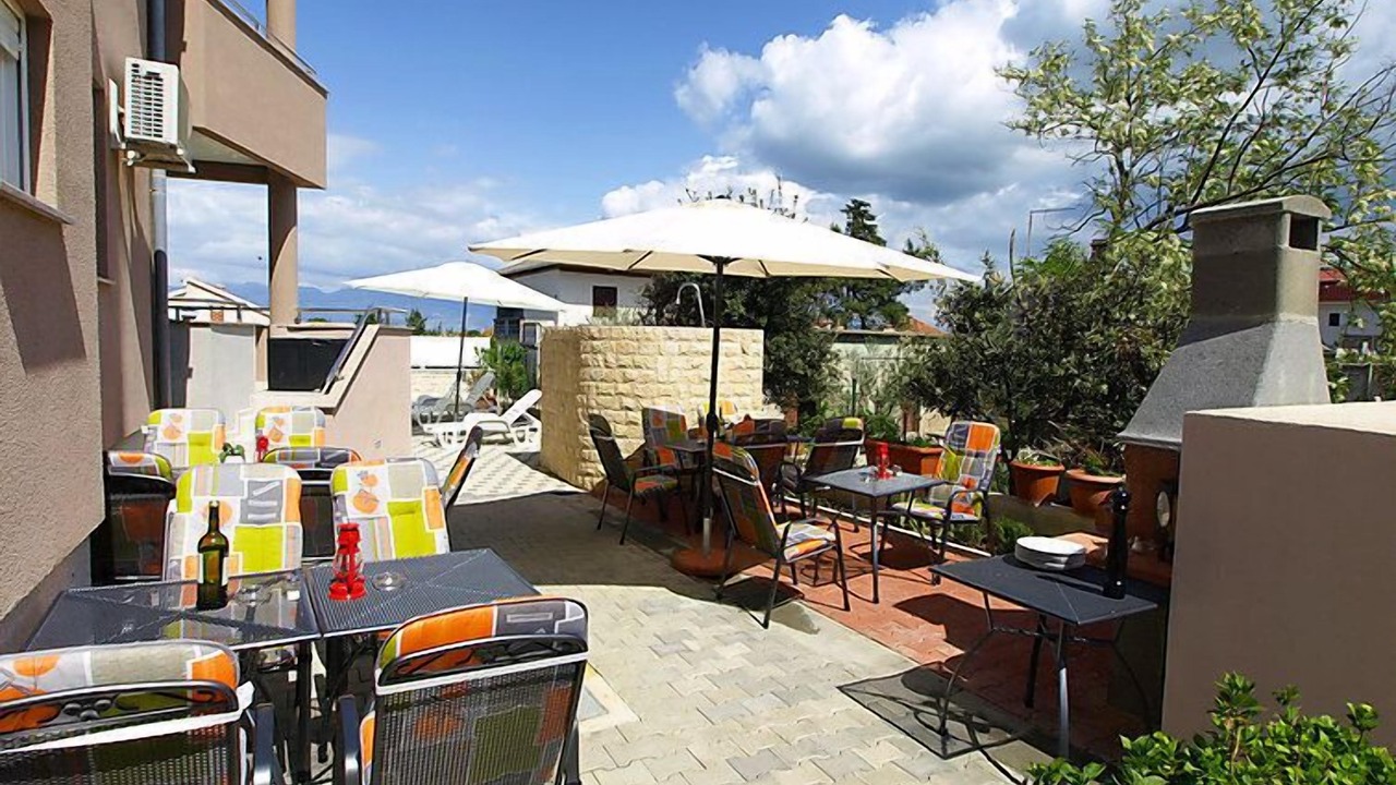 Photo of Outdoor in Nin