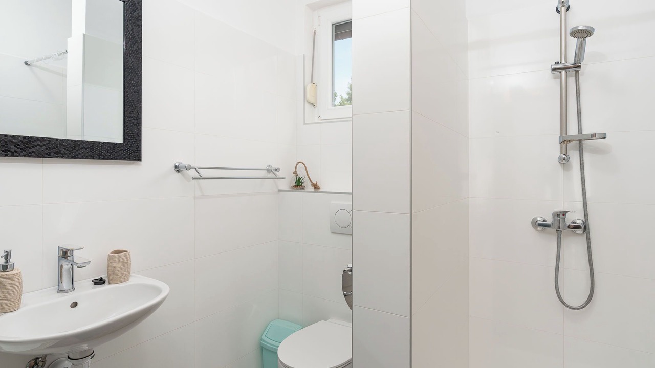 Photo of Bathroom in Vir