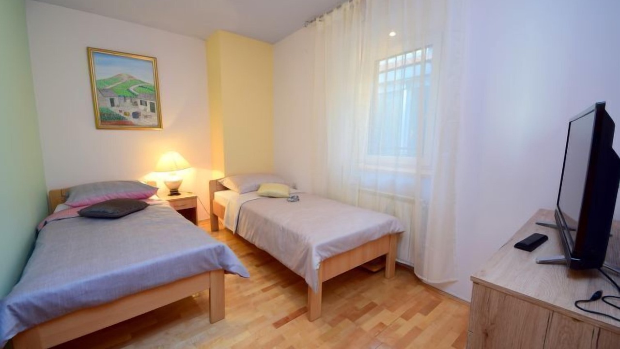 Photo of Others in Zrnovnica