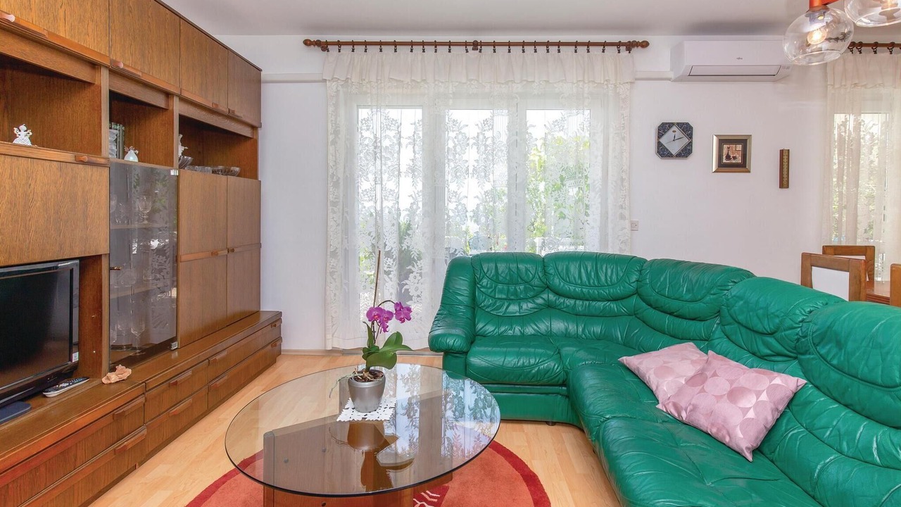 Photo of Bedroom in Smrika