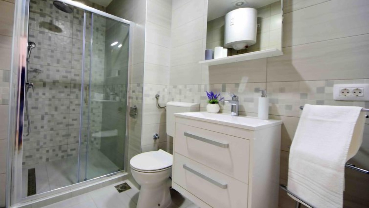 Photo of Bathroom in Duce