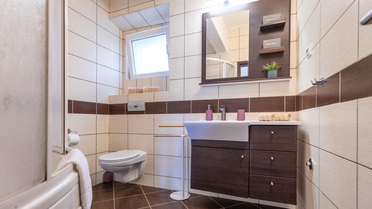 Photo of Bathroom in Blace