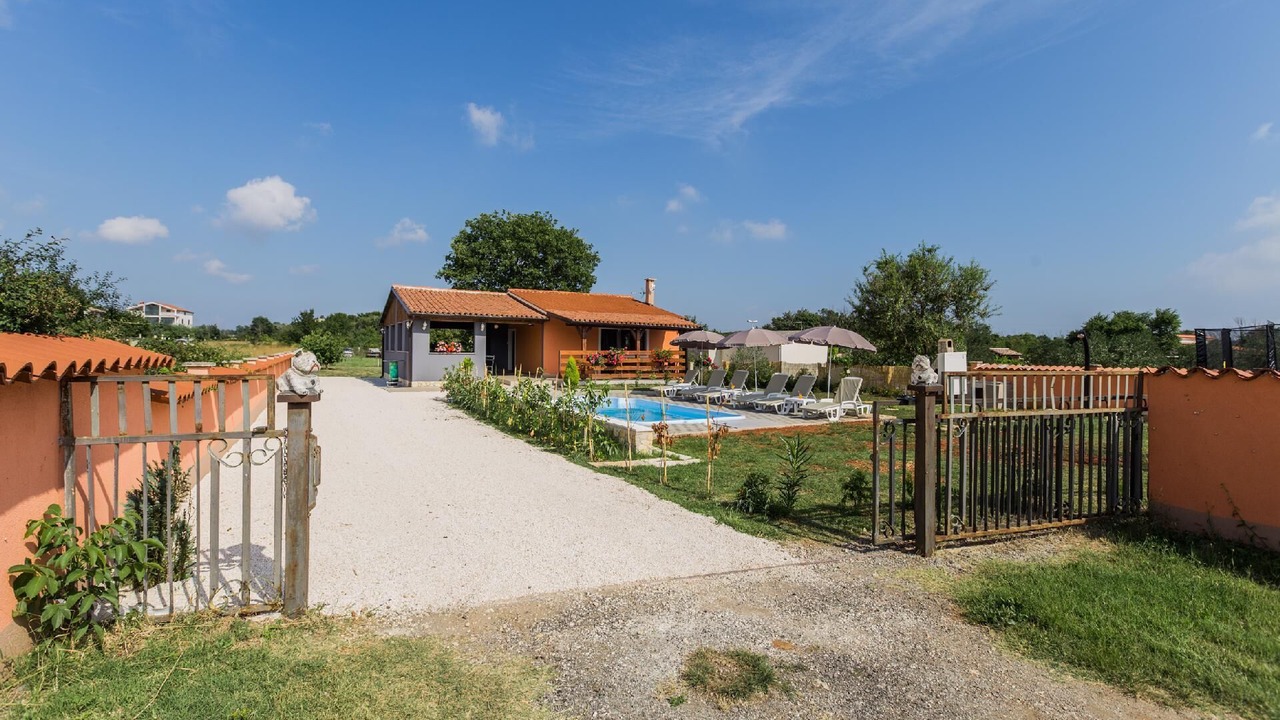 Photo of Outdoor in Sikici