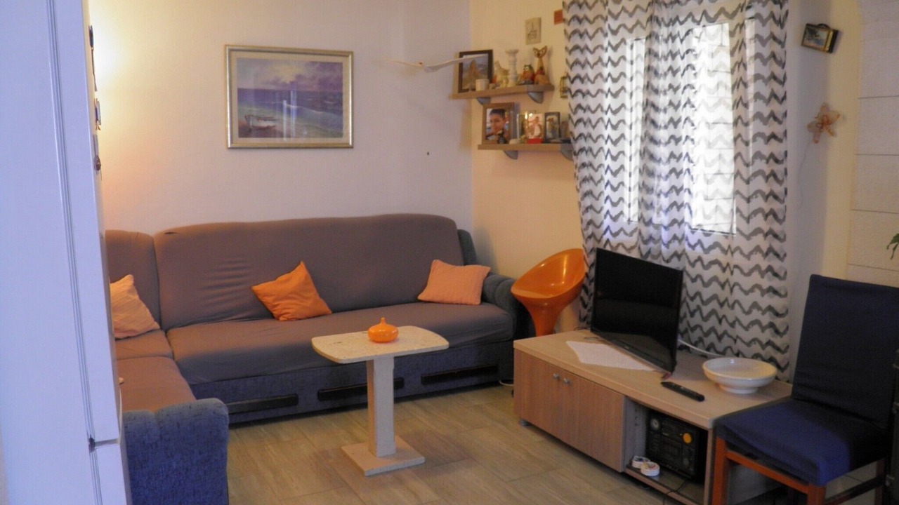 Photo of Livingroom in Mirce