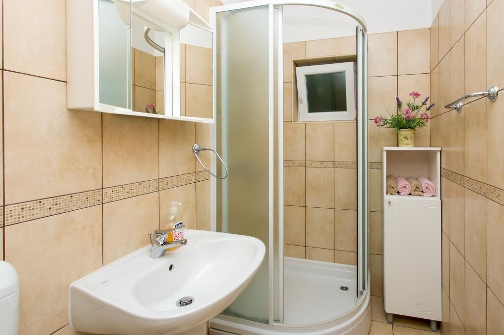 Photo of Bathroom in Drace