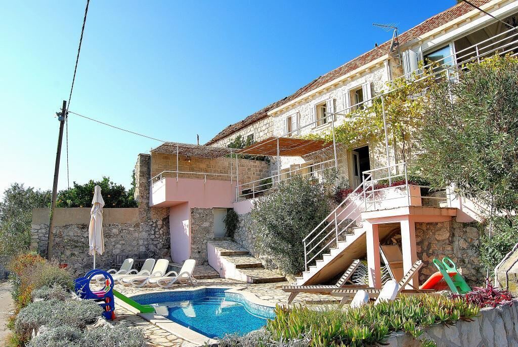 Photo of Outdoor in Orasac