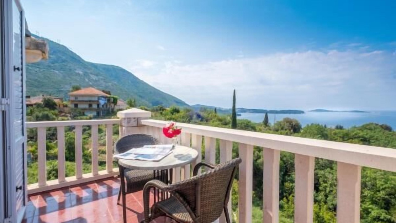 Photo of Patio Balcony in Plat
