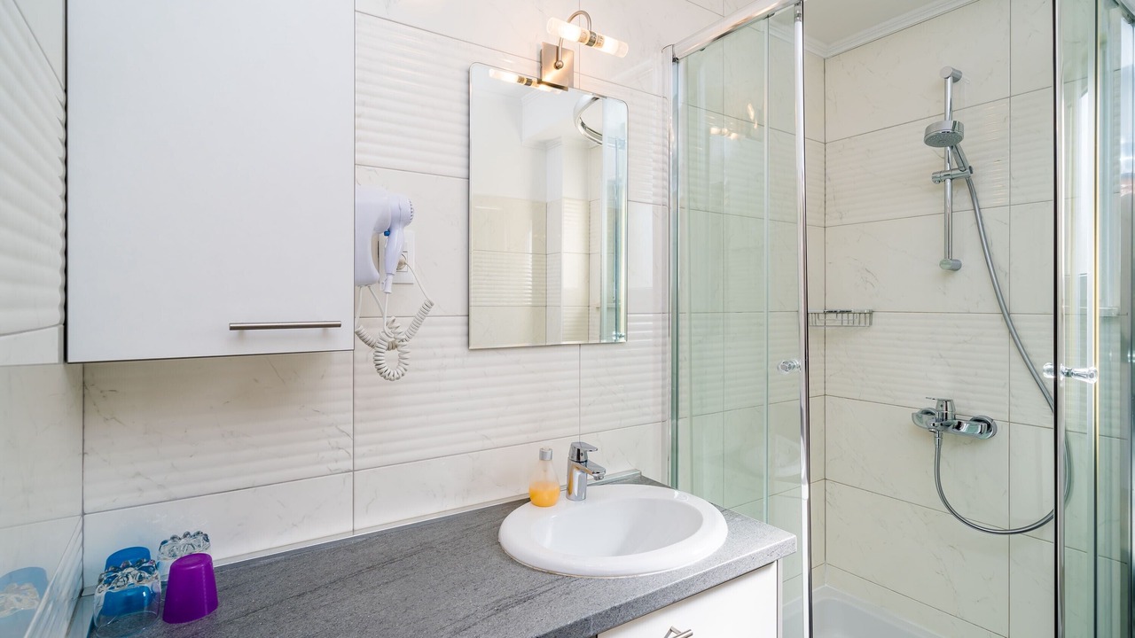 Photo of Bathroom in Plat