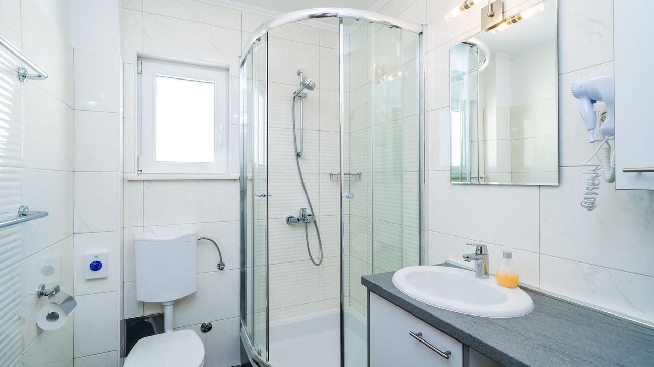 Photo of Bathroom in Plat