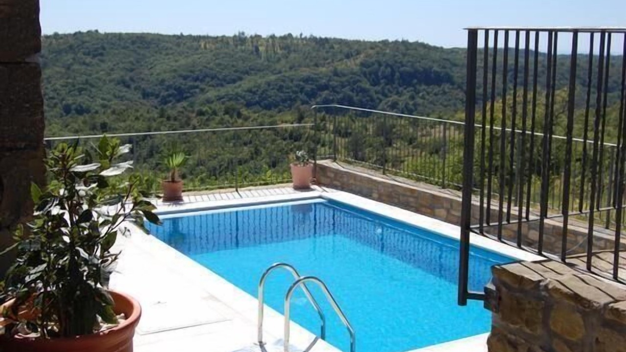 Photo of Outdoor in Bric
