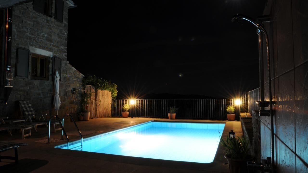 Photo of Outdoor in Bric