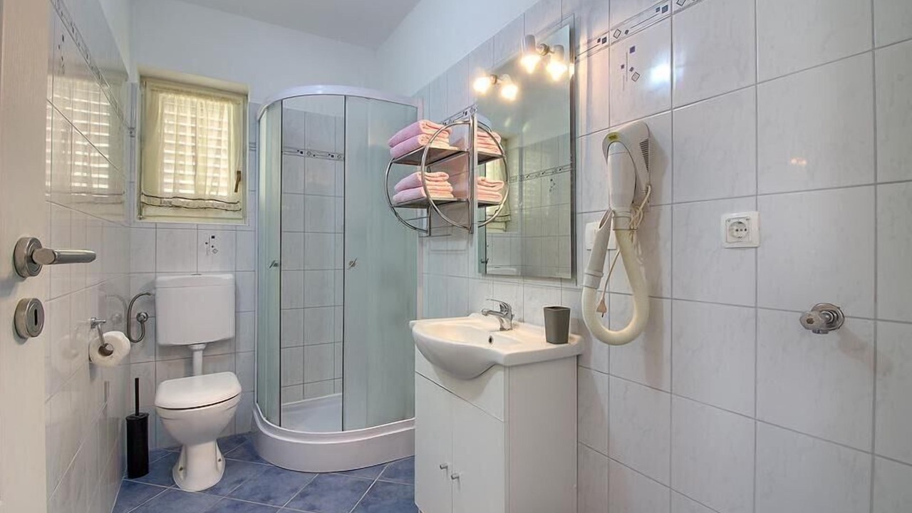 Photo of Bathroom in Brovinje
