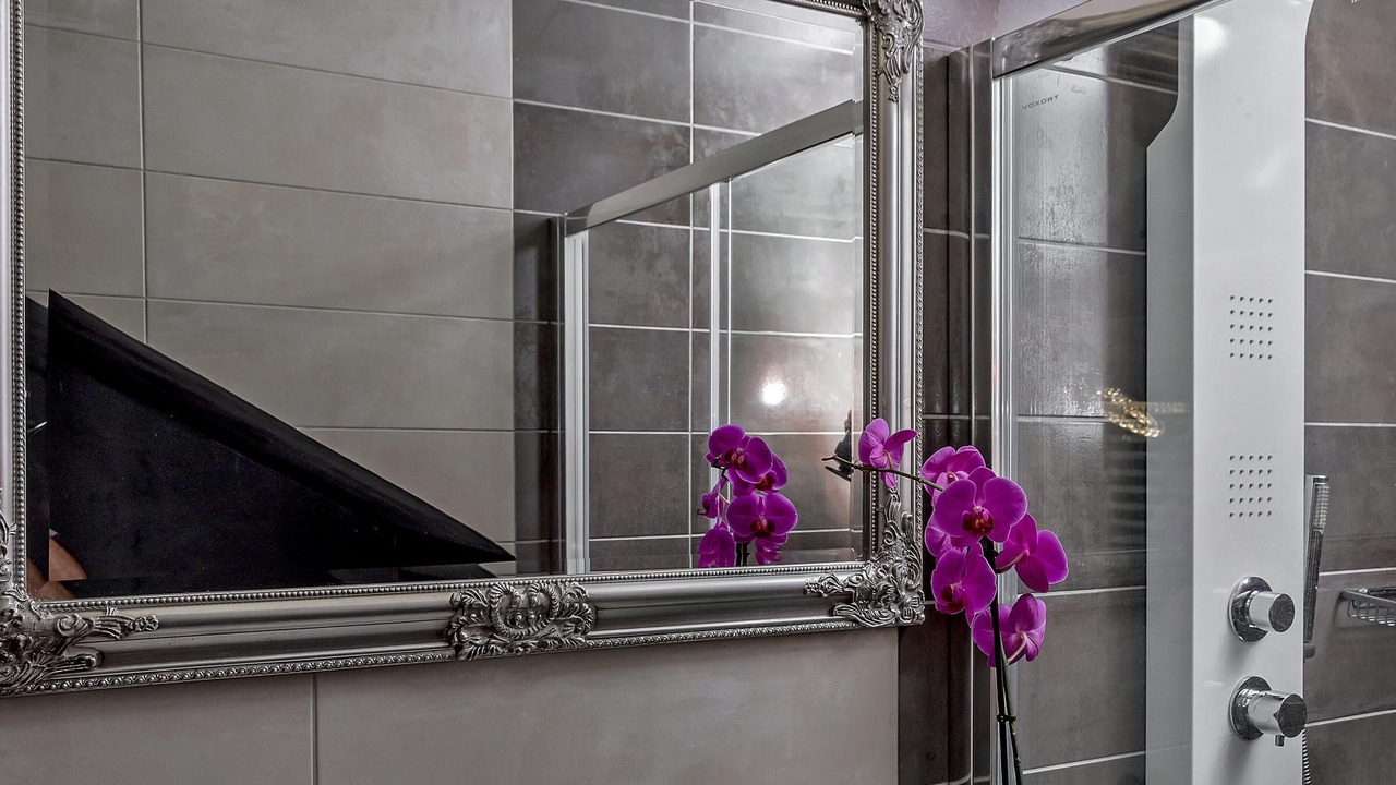 Photo of Bathroom in Srinjine