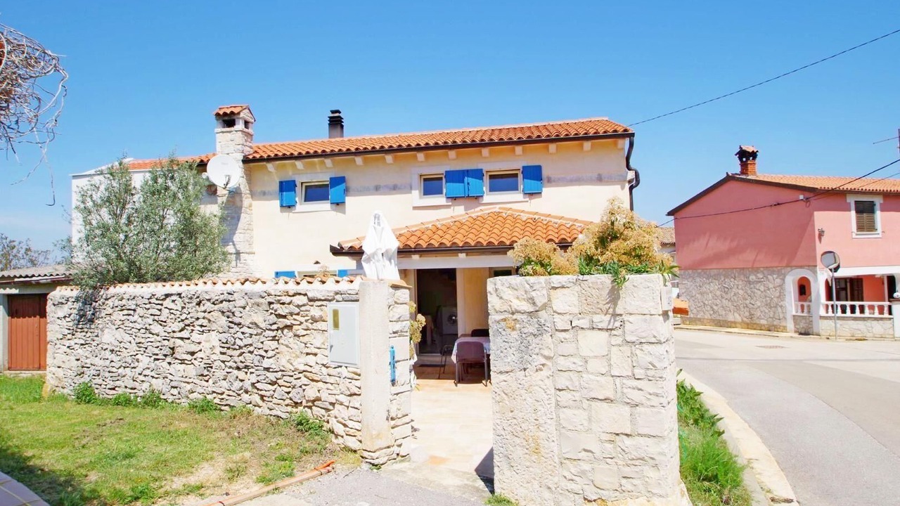 Photo of Outdoor in Kavran