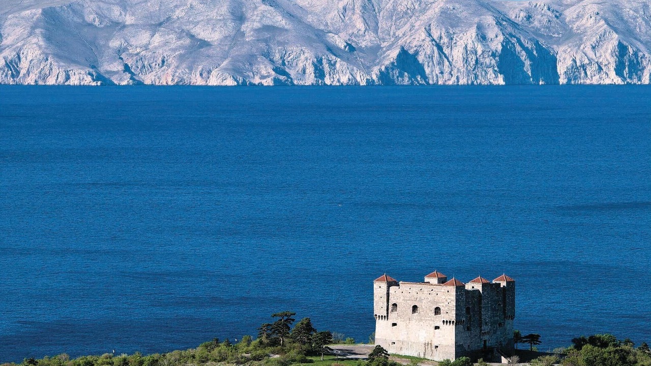 Photo of Others in Vratarusa