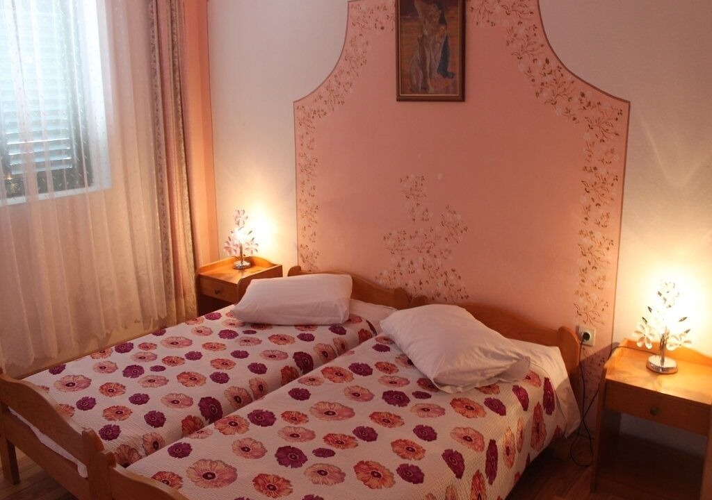 Photo of Bedroom in Kali