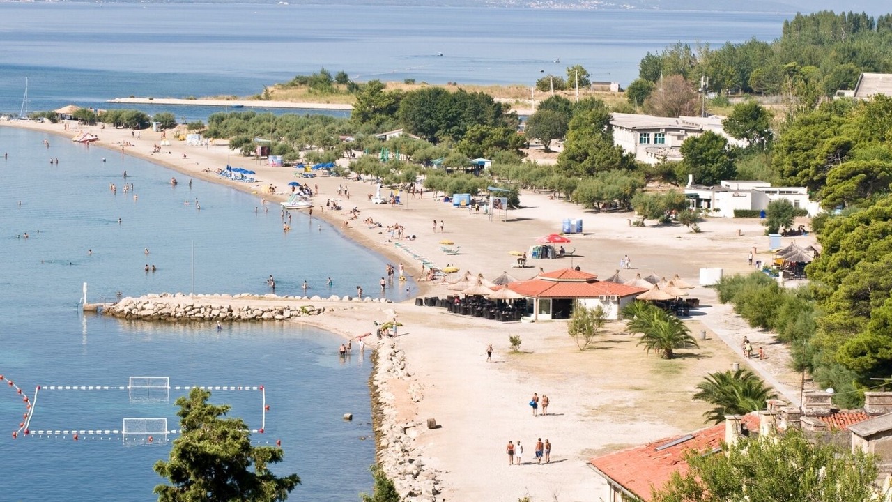 Photo of Others in Omis