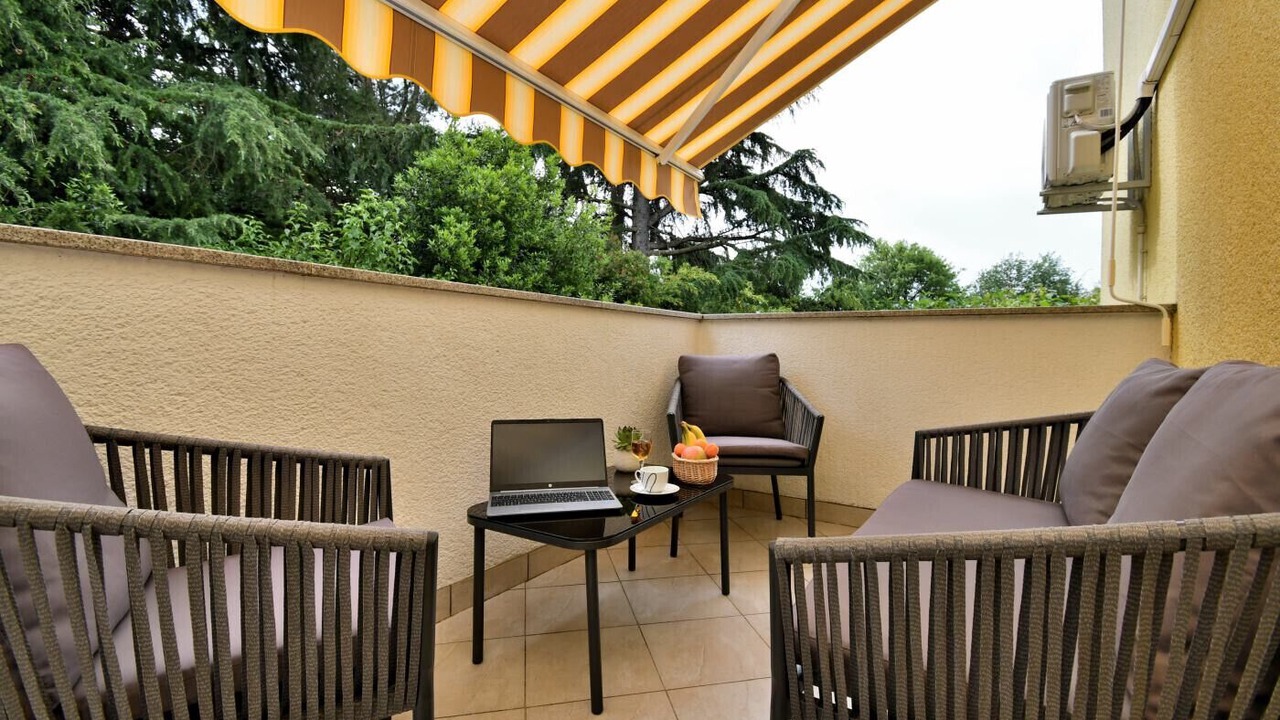 Photo of Patio Balcony in Spadici