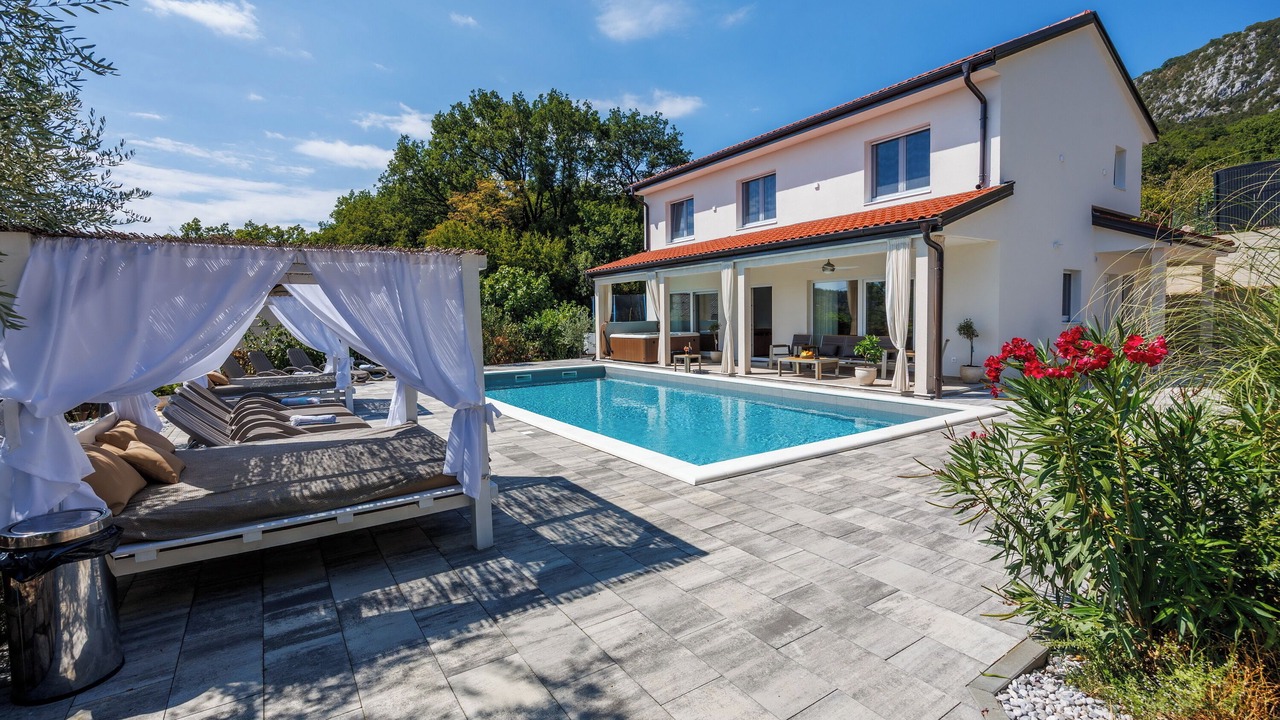 Photo of Outdoor in Bribir