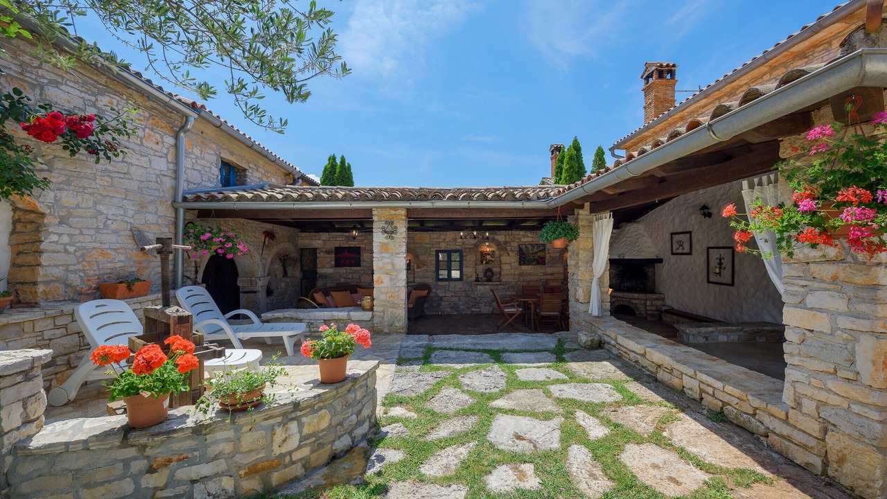 Photo of Patio Balcony in Sveti Lovrec