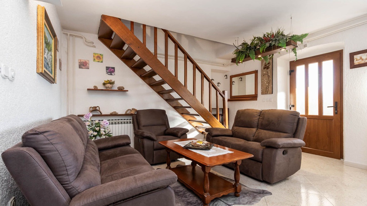 Photo of Livingroom in Mali Maj