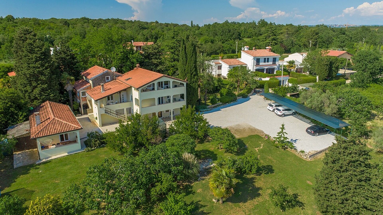Photo of Outdoor in Cervar