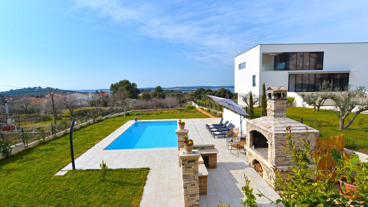 Photo of Outdoor in Stinjan