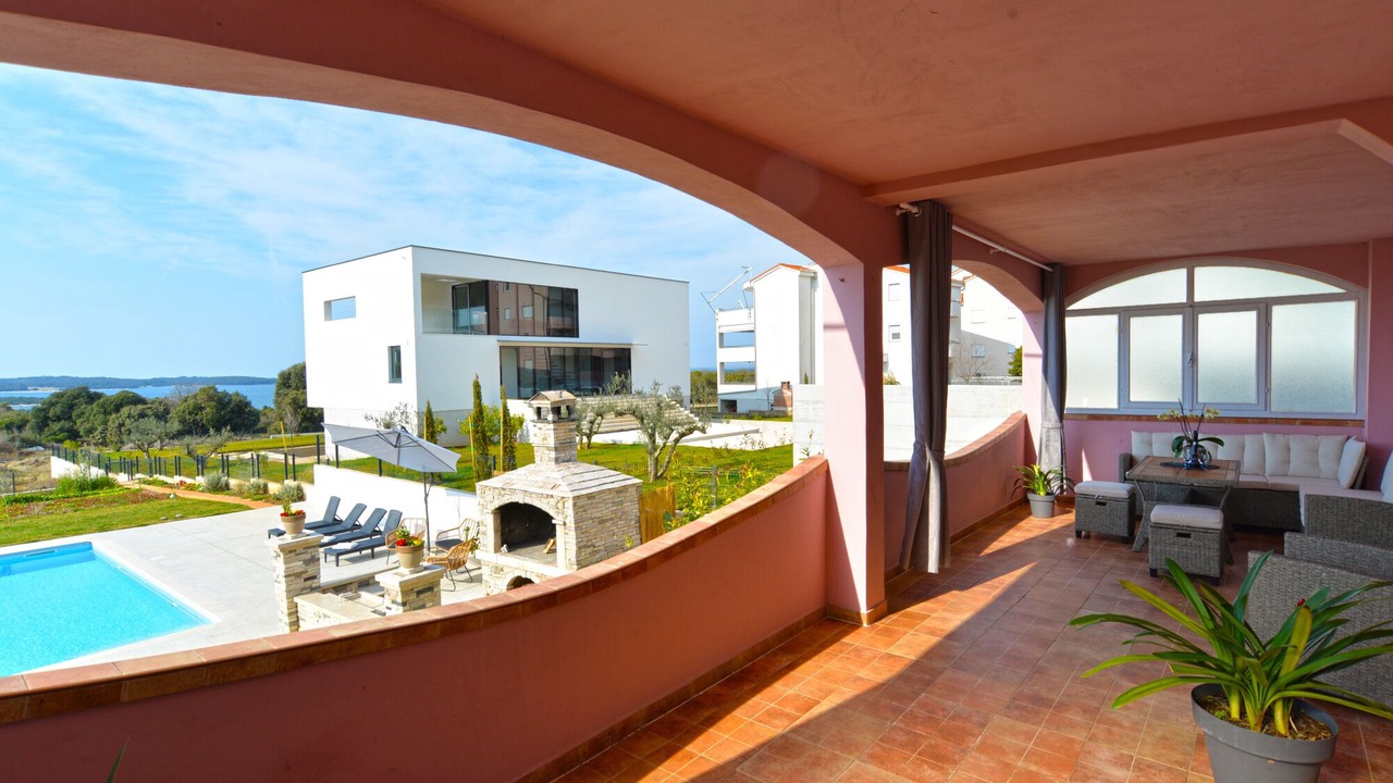 Photo of Outdoor in Stinjan