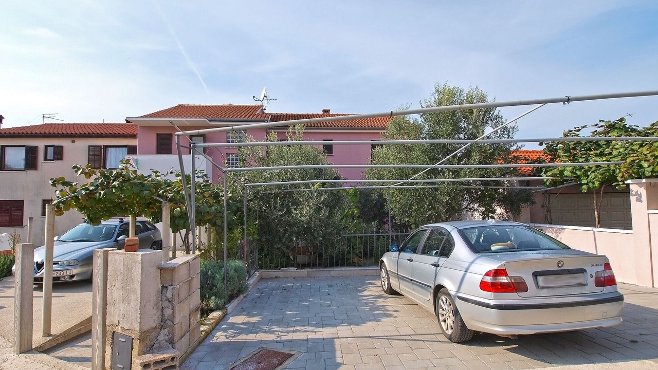 Photo of Outdoor in Stinjan