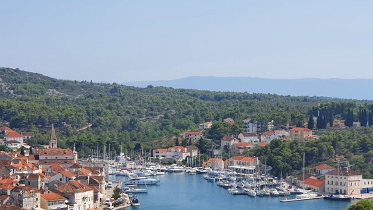 Photo of Others in Cove Makarac (Milna)