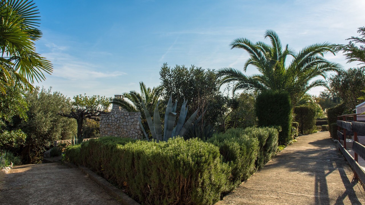 Photo of Outdoor in Ravni