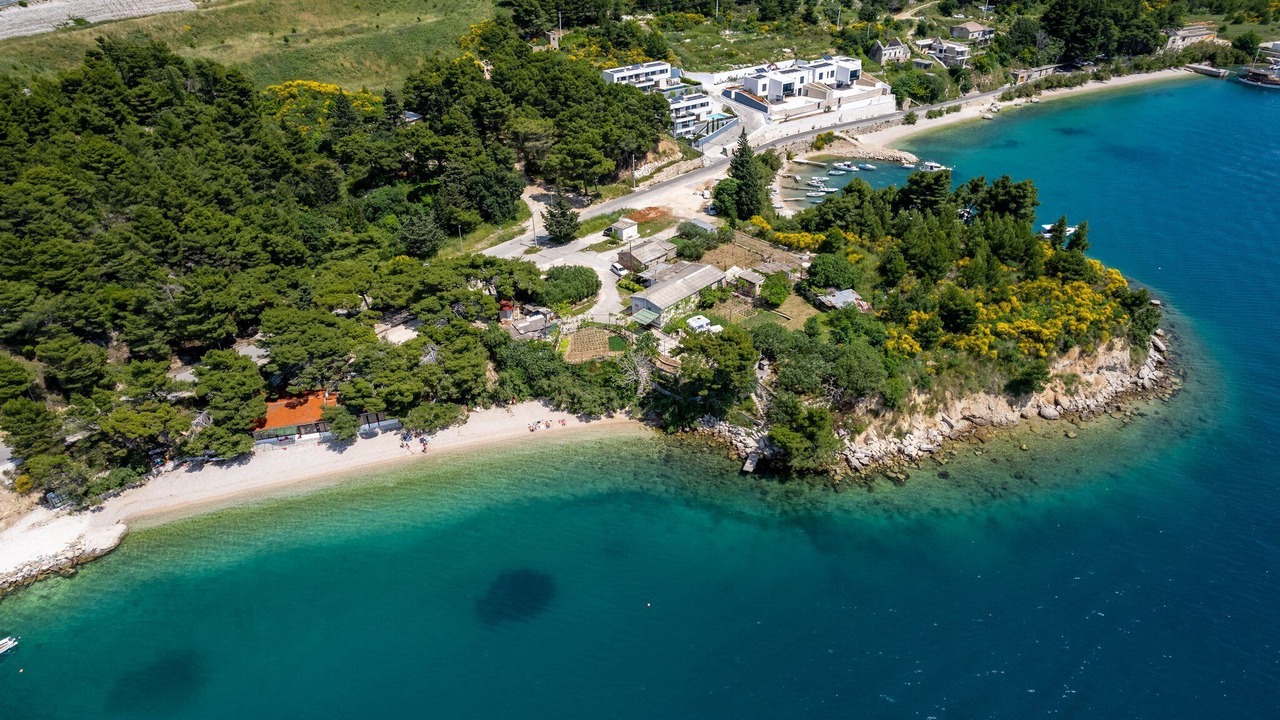 Photo of Others in Omis