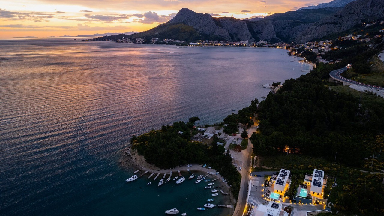 Photo of Others in Omis