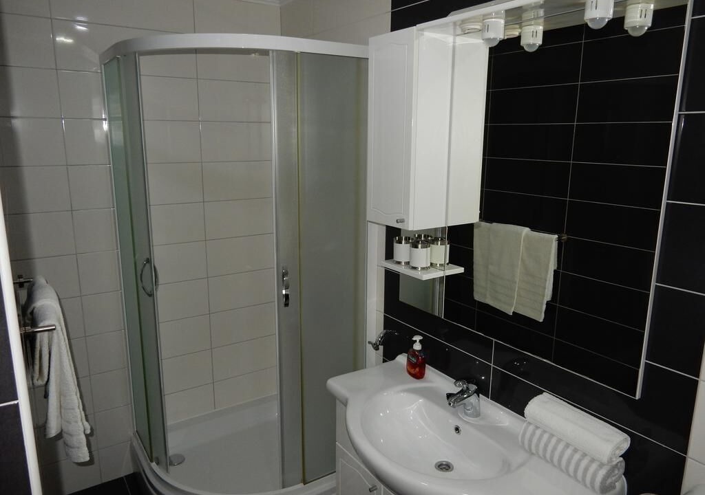 Photo of Bathroom in Loviste
