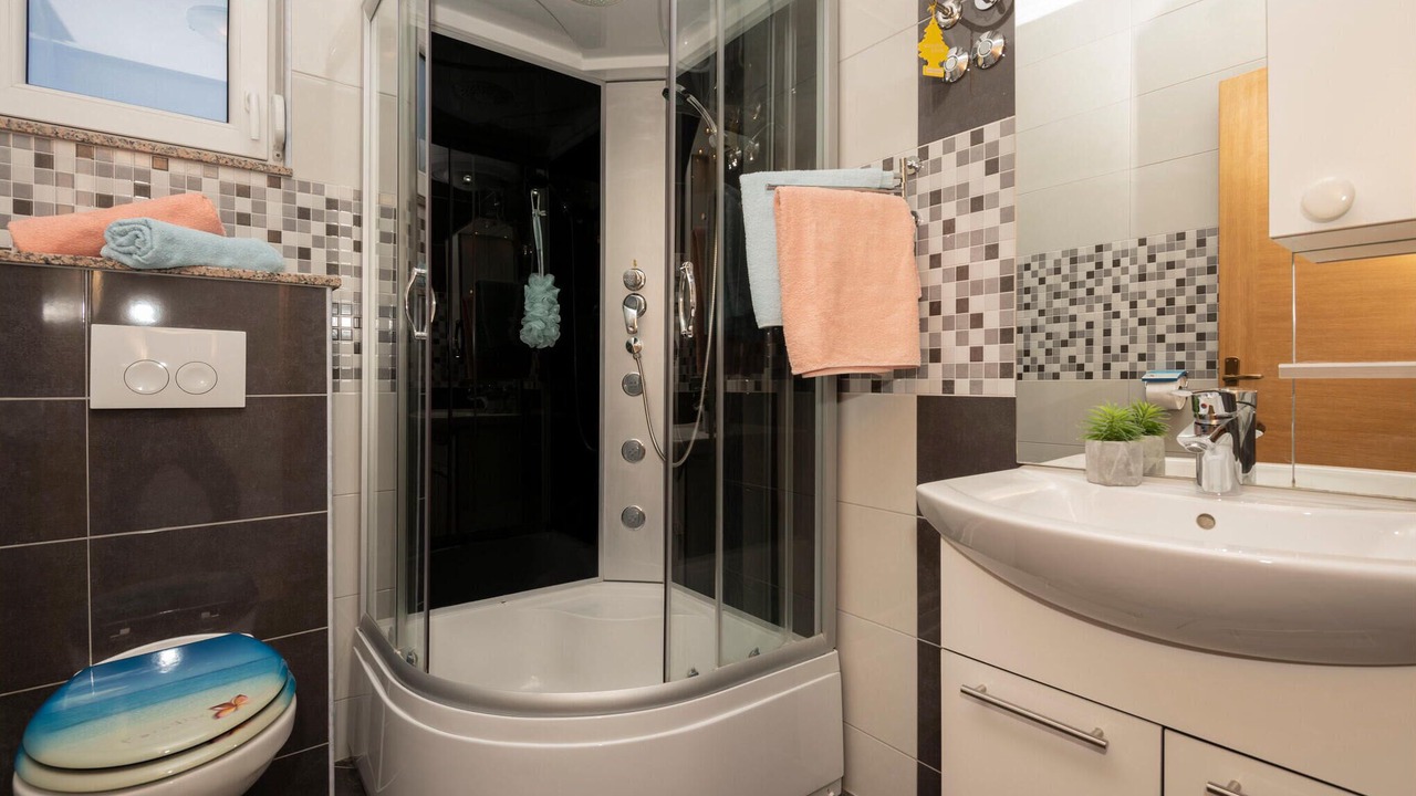 Photo of Bathroom in Bratus