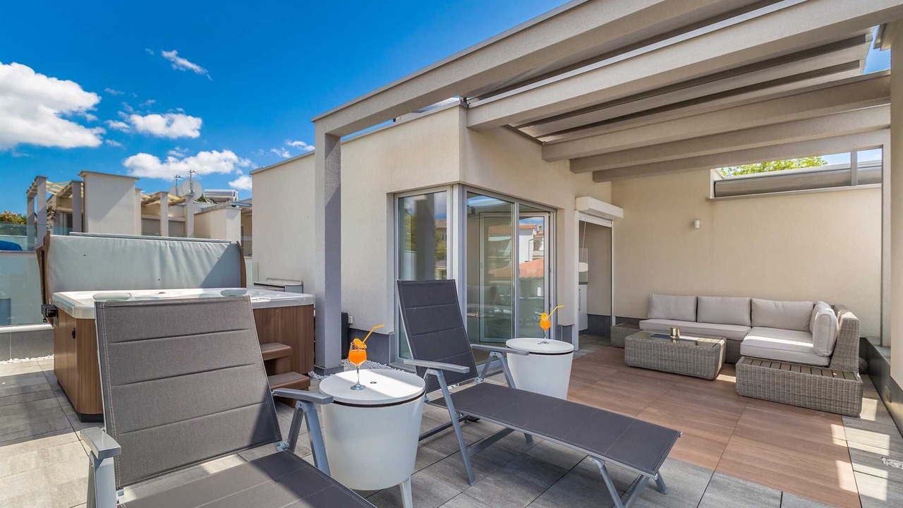 Photo of Patio Balcony in Malinska
