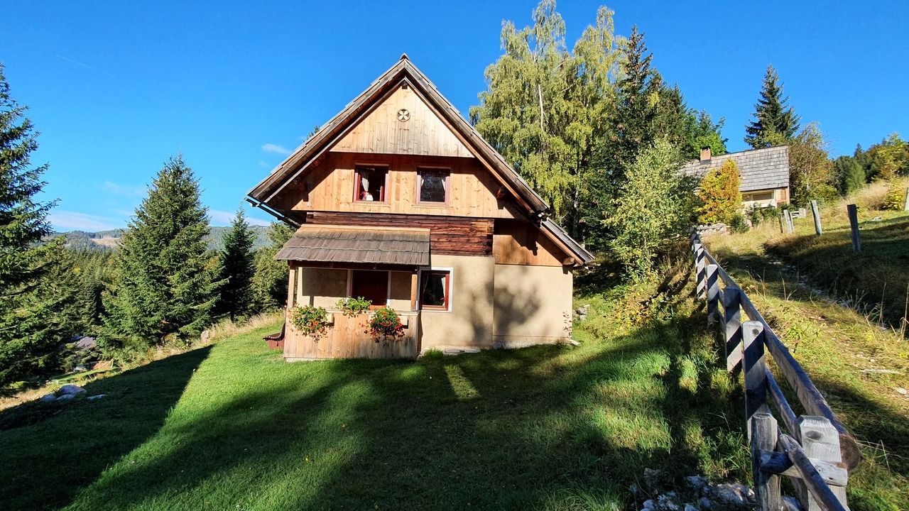 Photo of Outdoor in Studor
