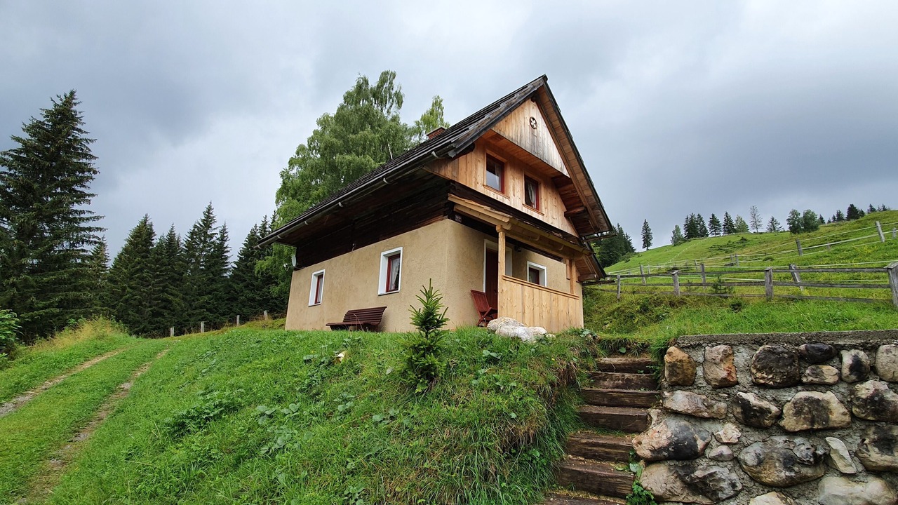 Photo of Outdoor in Studor