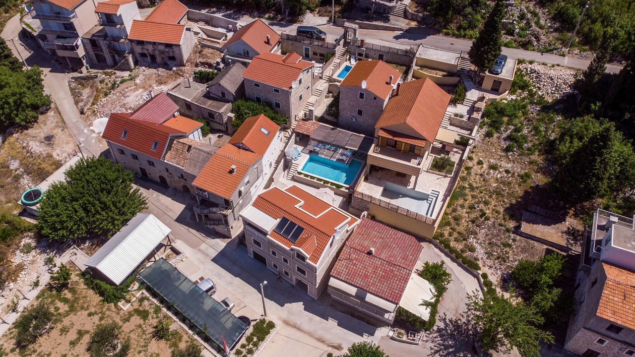 Photo of Outdoor in Kremena
