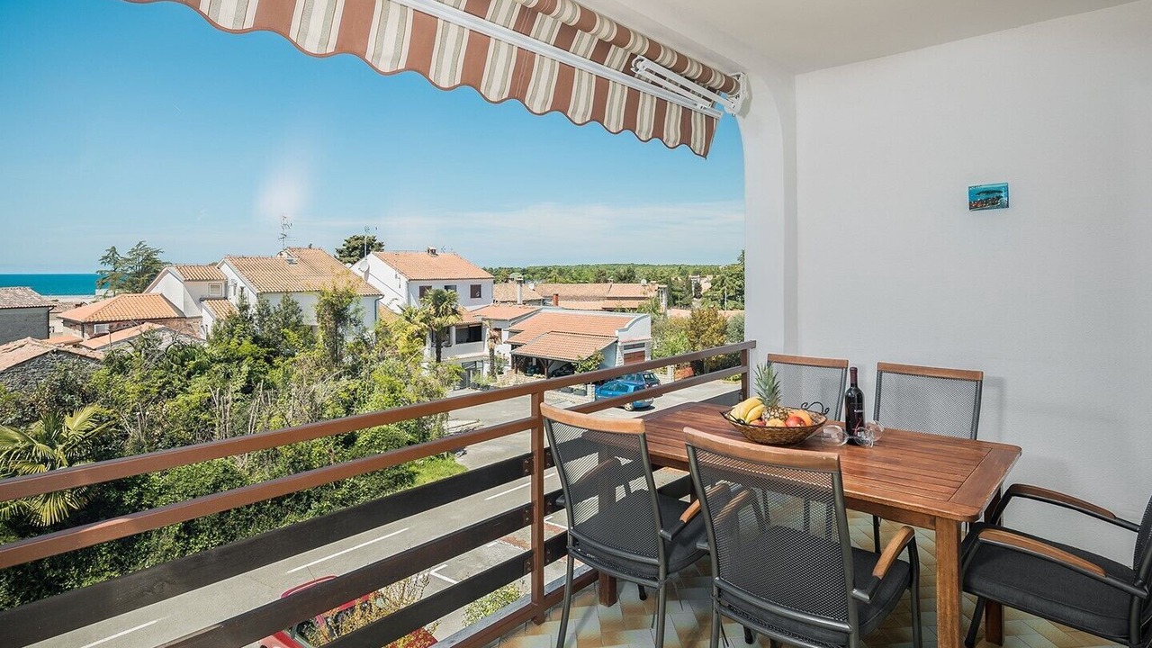 Photo of Outdoor in Spadici