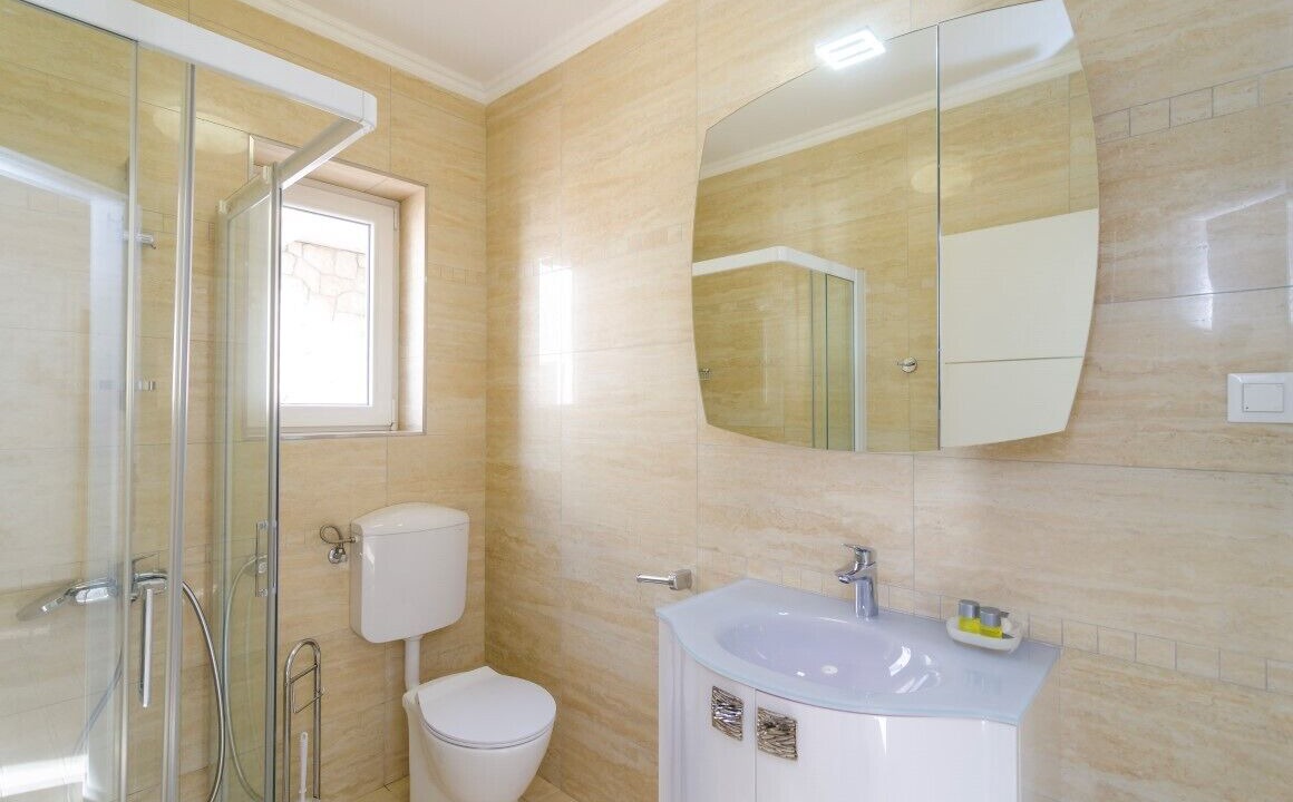 Photo of Bathroom in Saplunara