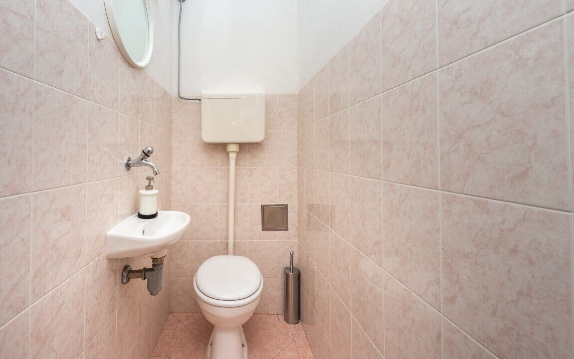 Photo of Bathroom in Pile