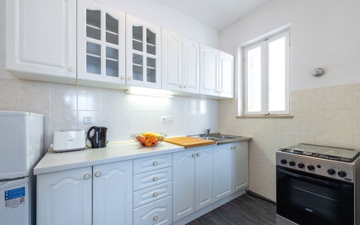 Photo of Kitchen in Pile