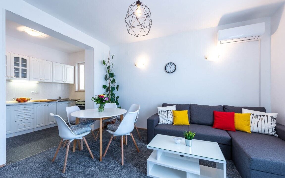 Photo of Livingroom in Pile
