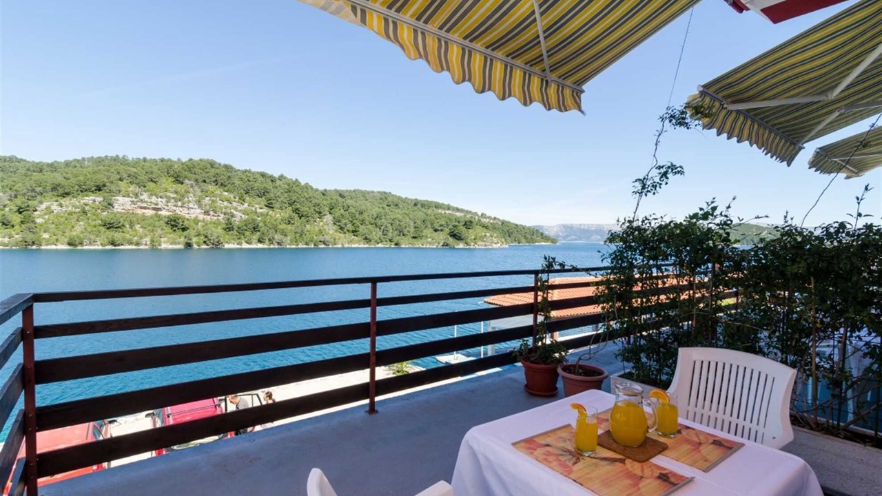 Photo of Outdoor in Polace
