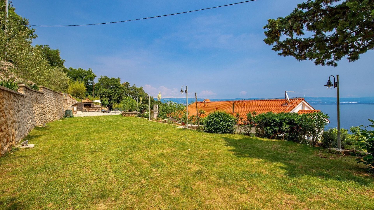 Photo of Outdoor in Obrs
