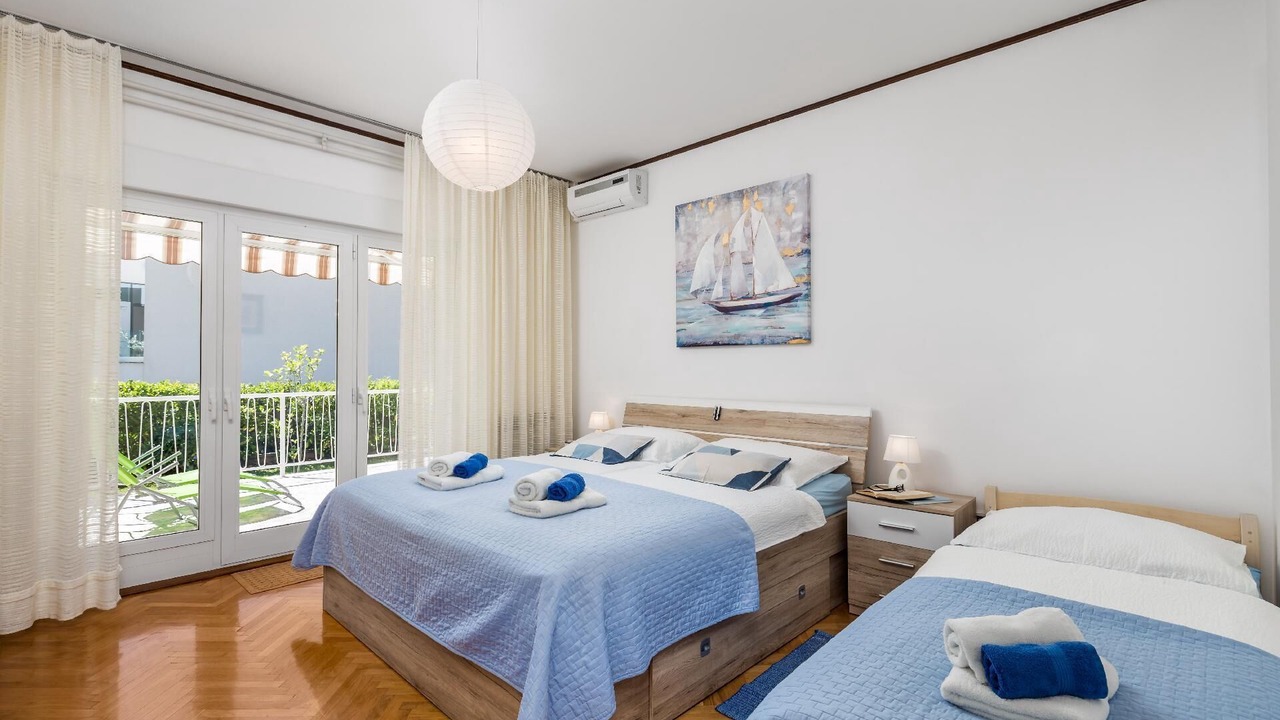 Photo of Bedroom in Obrs
